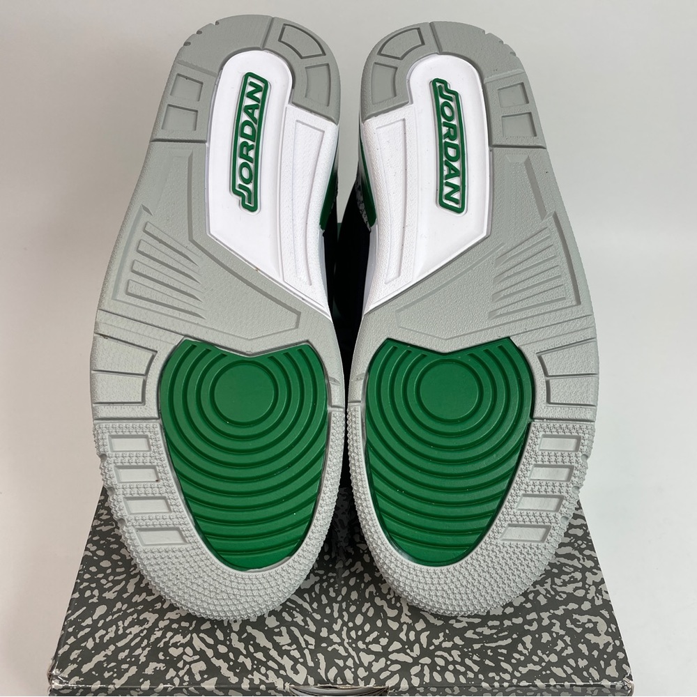 Nike Air Jordan 3 Retro “Pine Green” 2023 - Picture 5 of 7